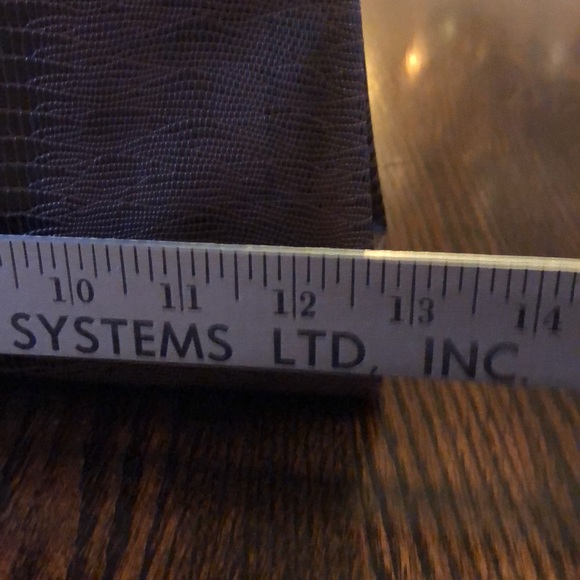 Pretty Dover Vintage Handbag - Picture 12 of 14